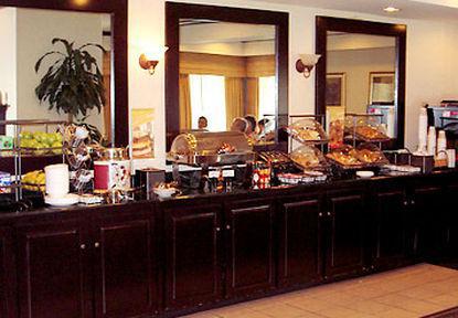 Springhill Suites By Marriott Savannah Midtown Ресторант снимка