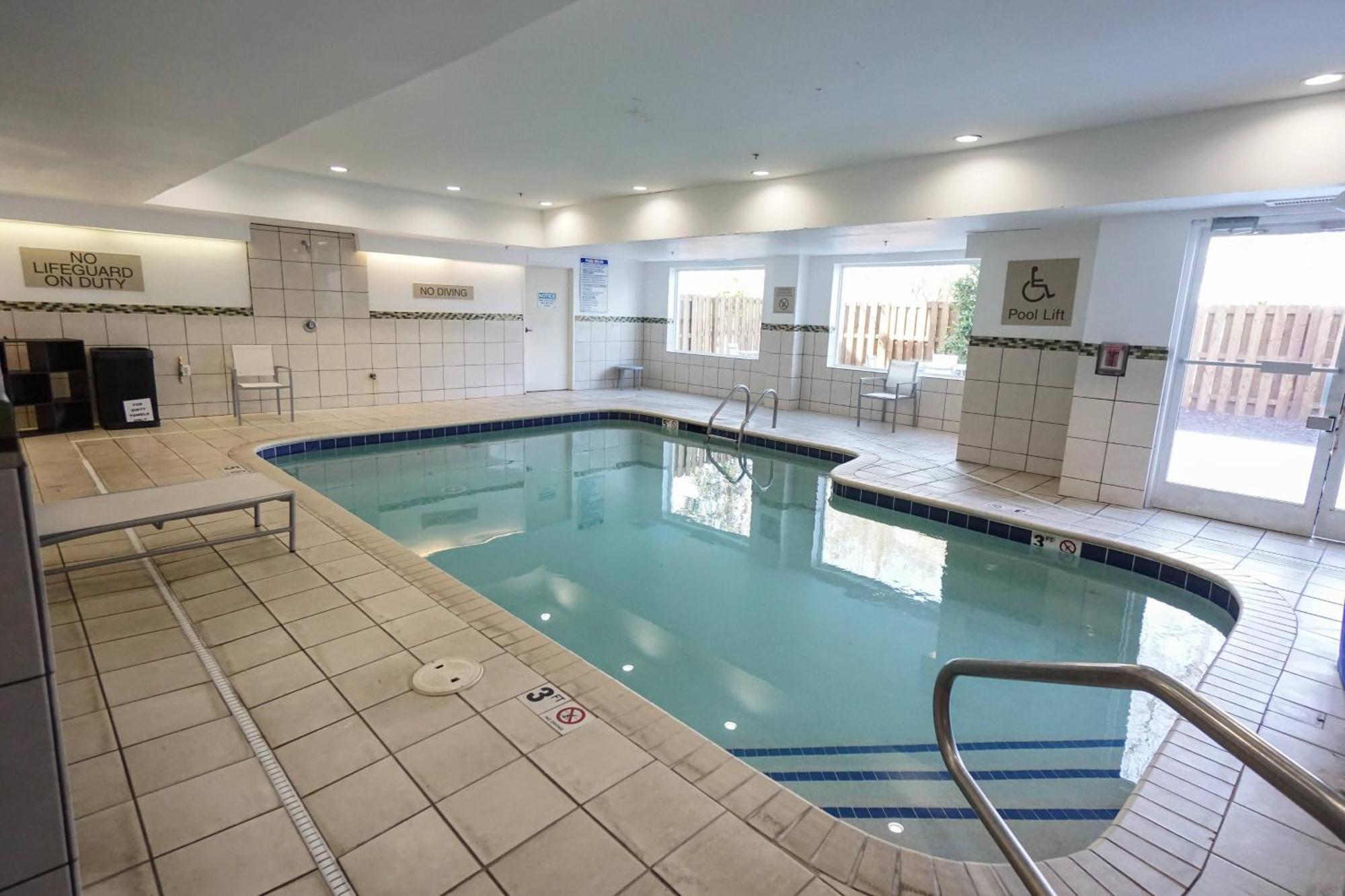 Springhill Suites By Marriott Savannah Midtown Екстериор снимка