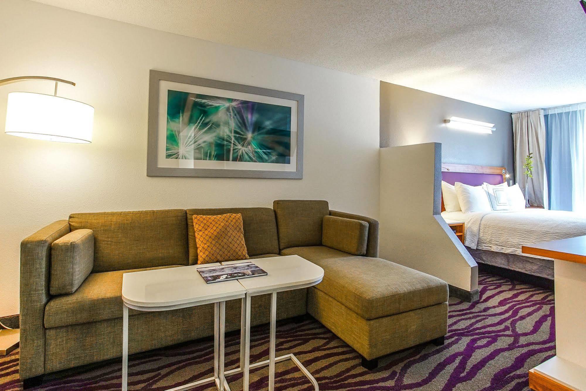 Springhill Suites By Marriott Savannah Midtown Екстериор снимка
